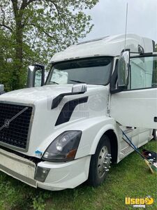 2016 Volvo Semi Truck 2 Texas for Sale