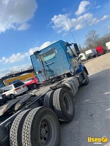 2016 Volvo Semi Truck 5 Texas for Sale