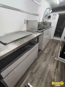 2017 1500 Ice Cream Truck Exterior Customer Counter Texas Gas Engine for Sale