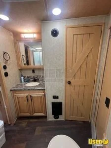 2017 3 Horse Living Quarters Trailer 3-horse Lq Trailer 8 Mississippi for Sale