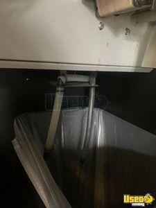 2017 3205 Coffee Vending Machine 11 Michigan for Sale