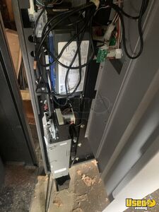 2017 3205 Coffee Vending Machine 6 Michigan for Sale
