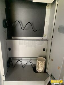 2017 3205 Coffee Vending Machine 8 Michigan for Sale