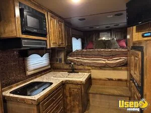 2017 4 Horse Trailer With Living Quarters 4-horse Lq Trailer Slide-outs Nebraska for Sale