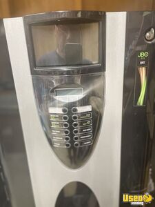 2017 525 Coffee Vending Machine Pennsylvania for Sale