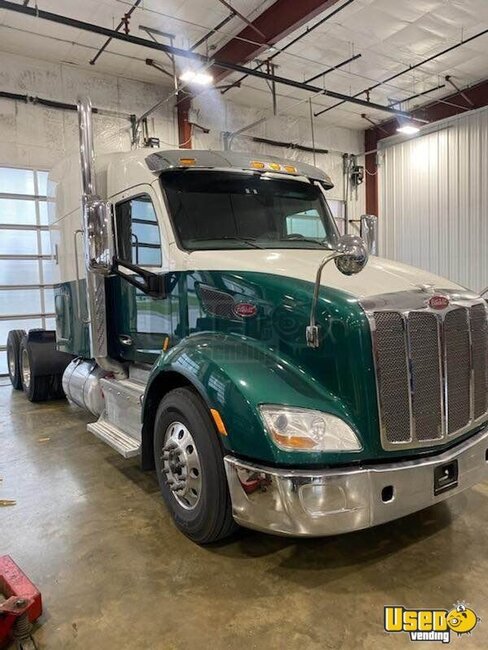 2017 579 Peterbilt Semi Truck Oregon for Sale