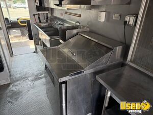2017 6.8 Ltr V10 All-purpose Food Truck Concession Window Washington Gas Engine for Sale