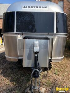 2017 Airstream Stainless Steel Wall Covers Virginia for Sale