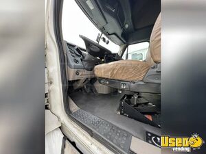 2017 Cascadia Freightliner Semi Truck 10 Texas for Sale