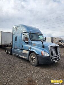 2017 Cascadia Freightliner Semi Truck 2 California for Sale