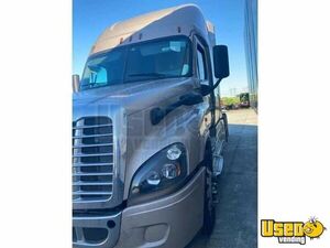 2017 Cascadia Freightliner Semi Truck 2 Florida for Sale