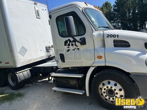 2017 Cascadia Freightliner Semi Truck 2 Georgia for Sale