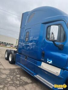 2017 Cascadia Freightliner Semi Truck 2 Illinois for Sale