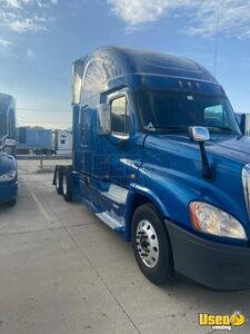 2017 Cascadia Freightliner Semi Truck 2 Michigan for Sale