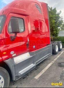 2017 Cascadia Freightliner Semi Truck 3 California for Sale