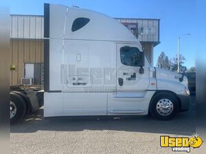 2017 Cascadia Freightliner Semi Truck 3 California for Sale
