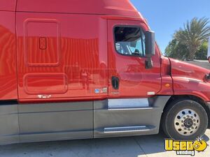 2017 Cascadia Freightliner Semi Truck 3 California for Sale