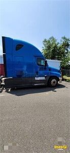 2017 Cascadia Freightliner Semi Truck 3 New York for Sale
