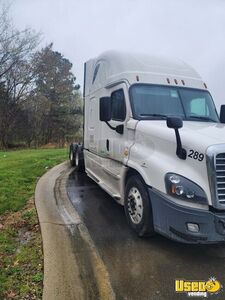2017 Cascadia Freightliner Semi Truck 3 North Carolina for Sale