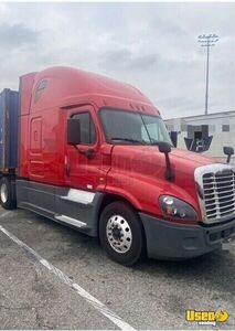 2017 Cascadia Freightliner Semi Truck 4 California for Sale