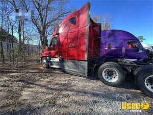 2017 Cascadia Freightliner Semi Truck 4 Florida for Sale
