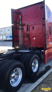 2017 Cascadia Freightliner Semi Truck 4 Texas for Sale