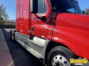 2017 Cascadia Freightliner Semi Truck 5 California for Sale