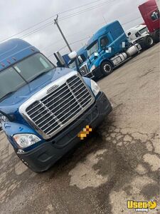 2017 Cascadia Freightliner Semi Truck 6 Illinois for Sale