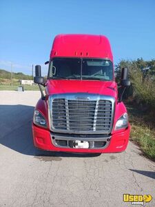 2017 Cascadia Freightliner Semi Truck 6 Texas for Sale