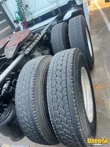 2017 Cascadia Freightliner Semi Truck 6 Texas for Sale