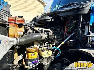 2017 Cascadia Freightliner Semi Truck 8 Texas for Sale