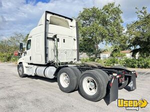 2017 Cascadia Freightliner Semi Truck 9 Florida for Sale