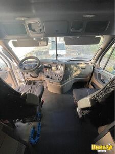 2017 Cascadia Freightliner Semi Truck 9 Illinois for Sale