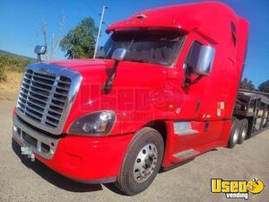 2017 Cascadia Freightliner Semi Truck Arizona for Sale