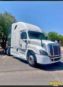 2017 Cascadia Freightliner Semi Truck Arizona for Sale