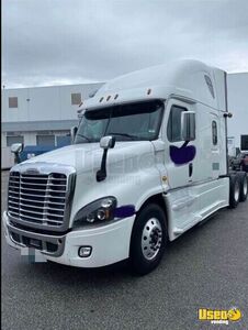 2017 Cascadia Freightliner Semi Truck British Columbia for Sale