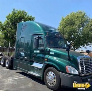 2017 Cascadia Freightliner Semi Truck California for Sale