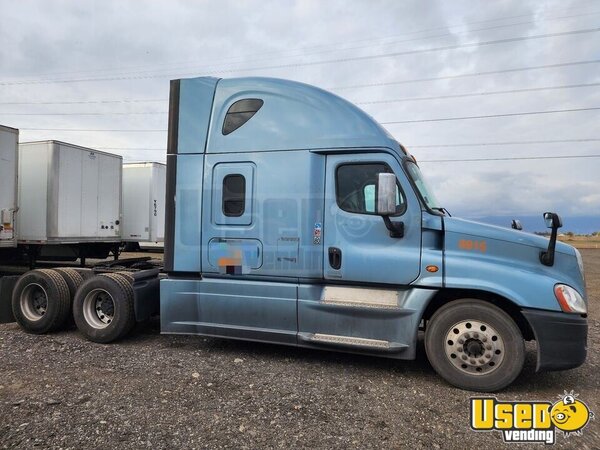 2017 Cascadia Freightliner Semi Truck California for Sale