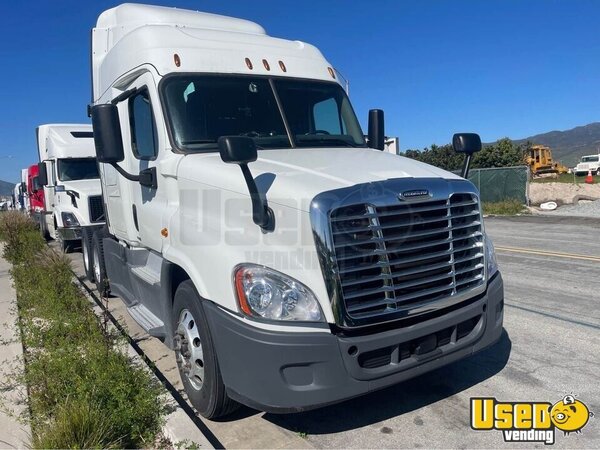 2017 Cascadia Freightliner Semi Truck California for Sale