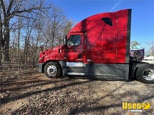 2017 Cascadia Freightliner Semi Truck Double Bunk Florida for Sale