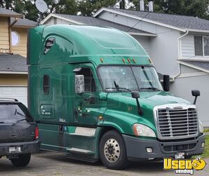 2017 Cascadia Freightliner Semi Truck Emergency Door Washington for Sale