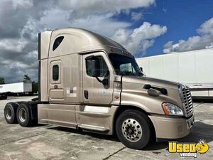 2017 Cascadia Freightliner Semi Truck Florida for Sale