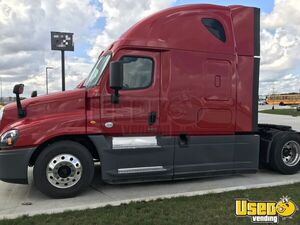 2017 Cascadia Freightliner Semi Truck Freezer California for Sale