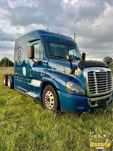 2017 Cascadia Freightliner Semi Truck Fridge Florida for Sale