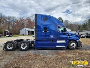 2017 Cascadia Freightliner Semi Truck Headache Rack Virginia for Sale