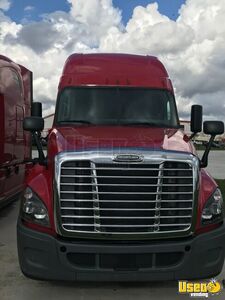 2017 Cascadia Freightliner Semi Truck Microwave California for Sale