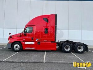 2017 Cascadia Freightliner Semi Truck Microwave New Jersey for Sale