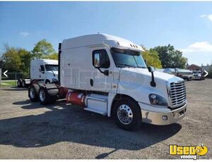 2017 Cascadia Freightliner Semi Truck New York for Sale
