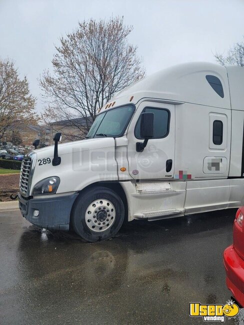 2017 Cascadia Freightliner Semi Truck North Carolina for Sale