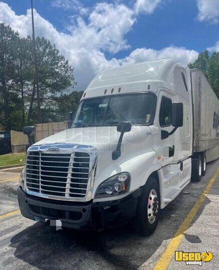 2017 Cascadia Freightliner Semi Truck Texas for Sale